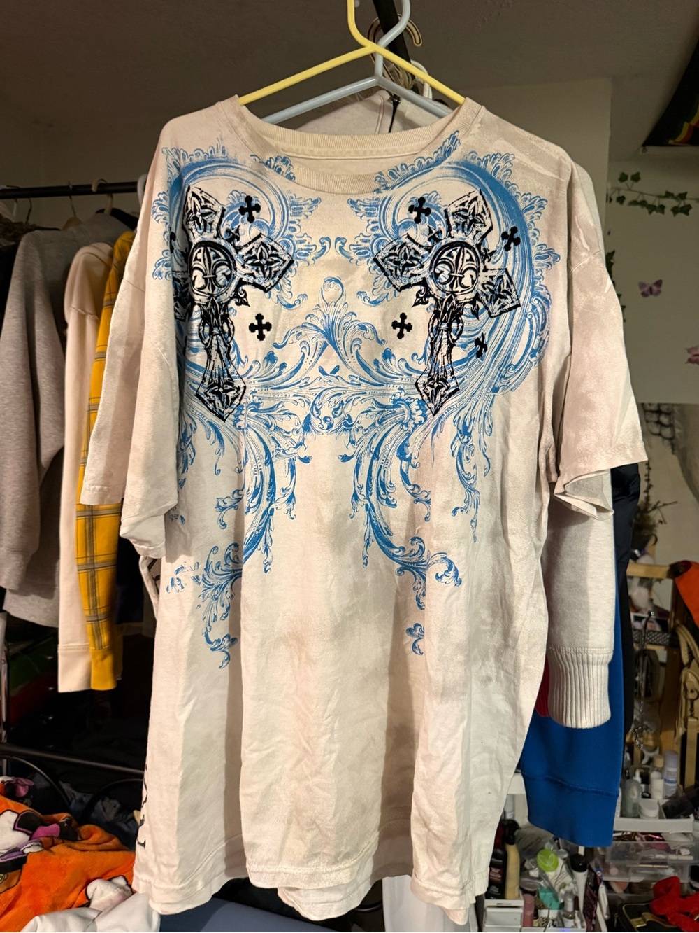 Men's Graphic Cross Print Tee - Beige with Blue Accents Affliction